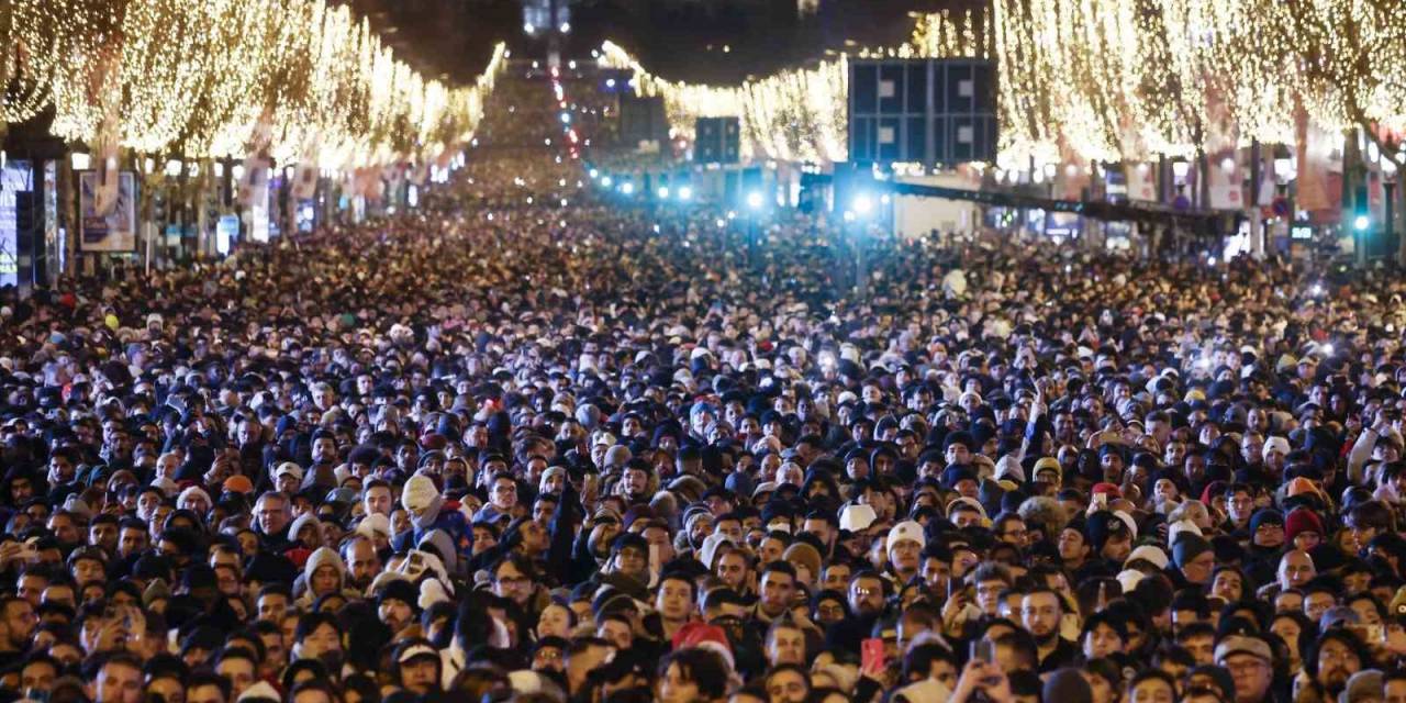 Fransa’da Yeni Yıl Coşkusu