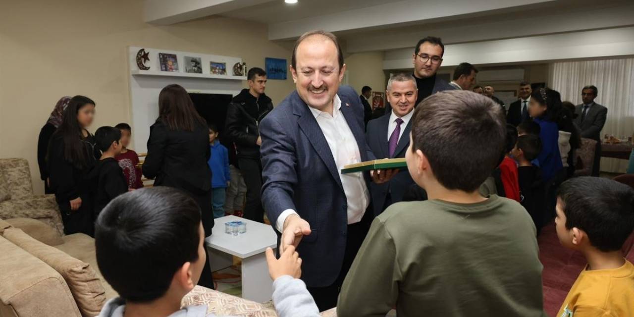 Vali Pehlivan: "Canla Başla Hep Birlikte Çalışmaya Devam Edeceğiz"