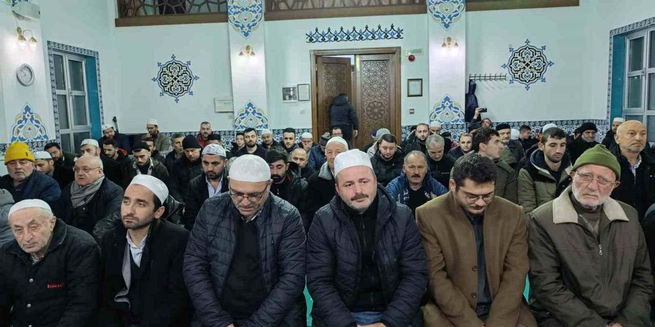 Sabah Namazında Buluştular