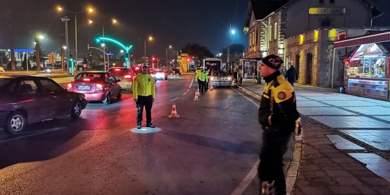 Yılbaşı Gecesi 72 Sürücüye 63 Bin Lira Cezası Kesildi