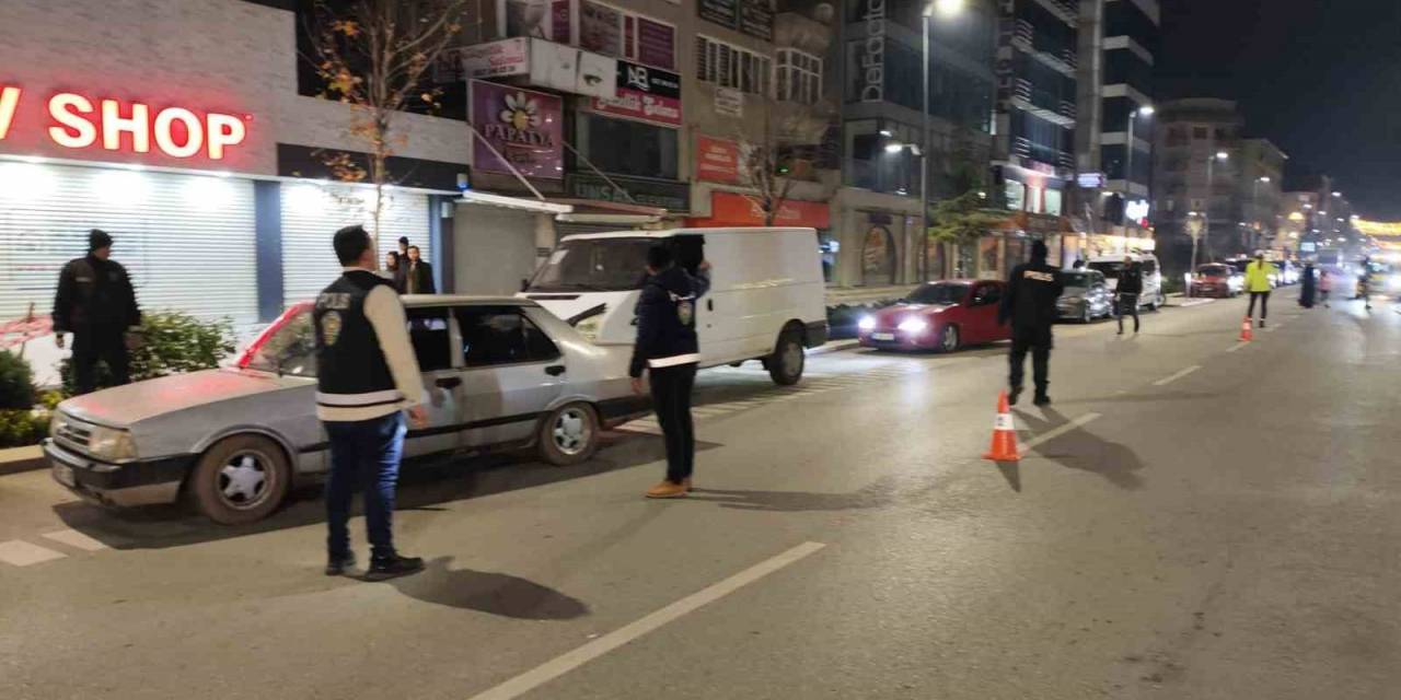 Yılbaşında Bin 868 Kişi Sorgulandı