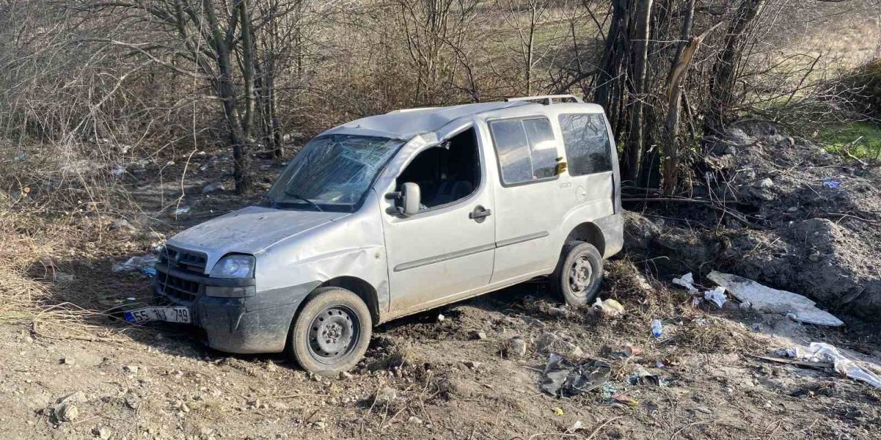 Kavak’ta Trafik Kazası: 2 Yaralı