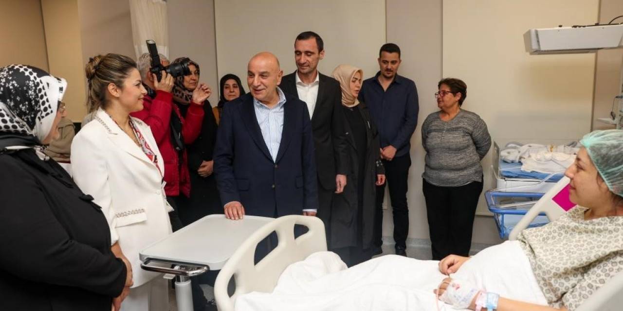 Keçiören Belediye Başkanı Altınok 2024’ü Yenidoğan Bebeklerle Karşıladı