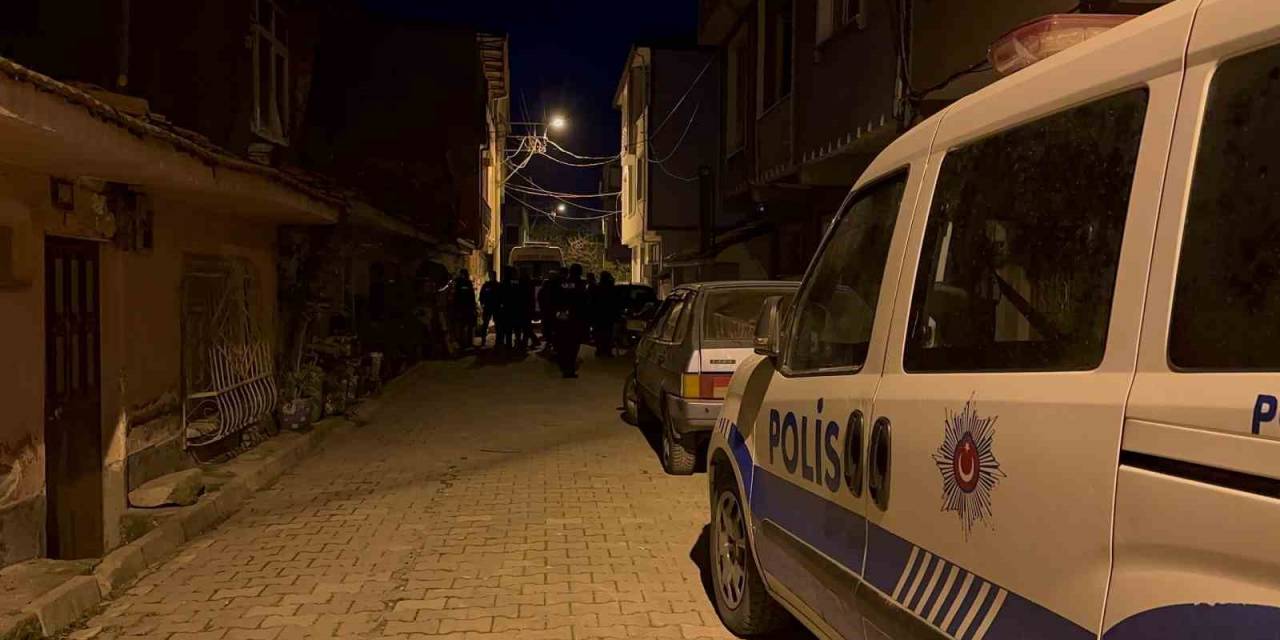 Bursa’da 41 Yaşındaki Adam Yalnız Yaşadığı Evinde Ölü Bulundu