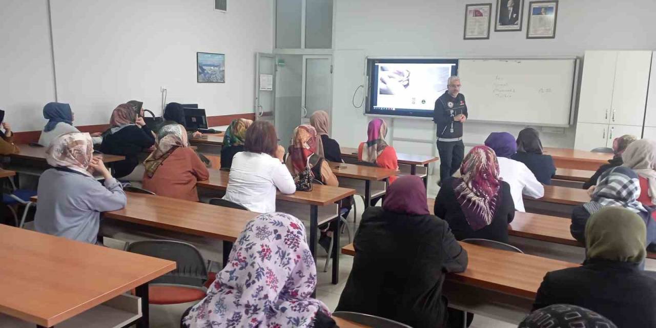 Elazığ’da ‘Narkorehber’ Eğitimleri Sürüyor