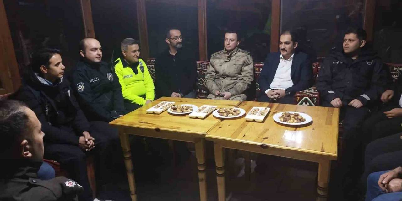 Çıldır Kaymakamı M. Enes İpek’ten Yeni Yıl Ziyaretleri