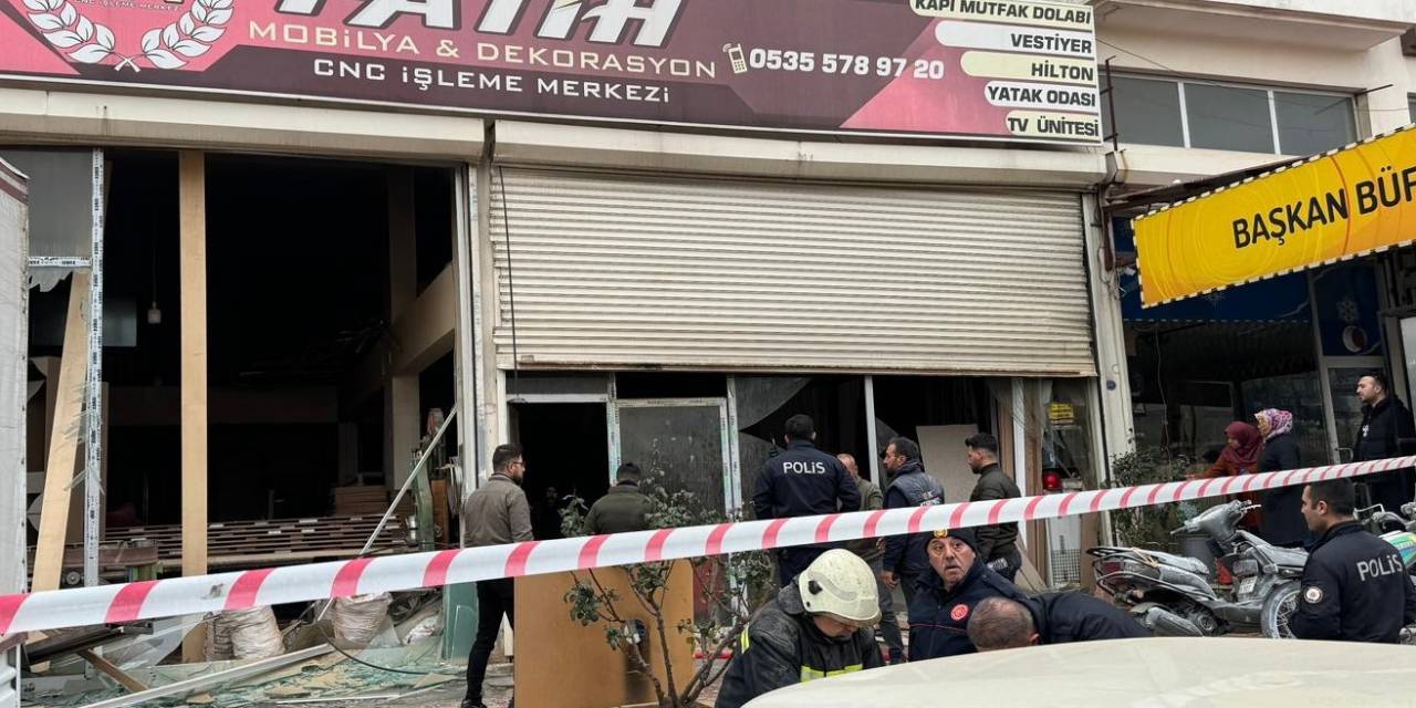 Yangına Müdahale Eden İtfaiye Eri Çatıdan Düştü