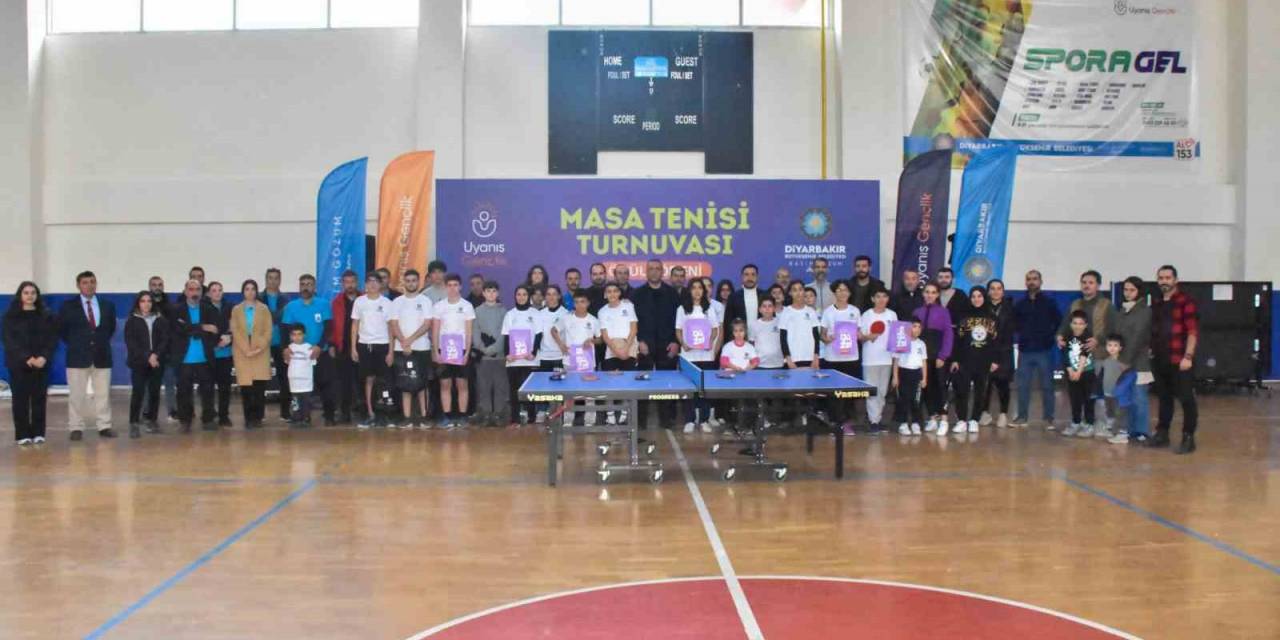 Dbb, Masa Tenisi Turnuvası Düzenledi