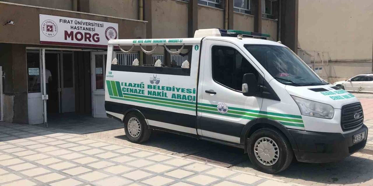 Üzerine Vestiyer Düşen 5 Yaşındaki Çocuk Hayatını Kaybetti
