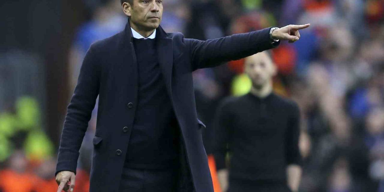 Beşiktaş’a Genesio’dan Olumsuz Haber Geldi, Rota Van Bronckhorst