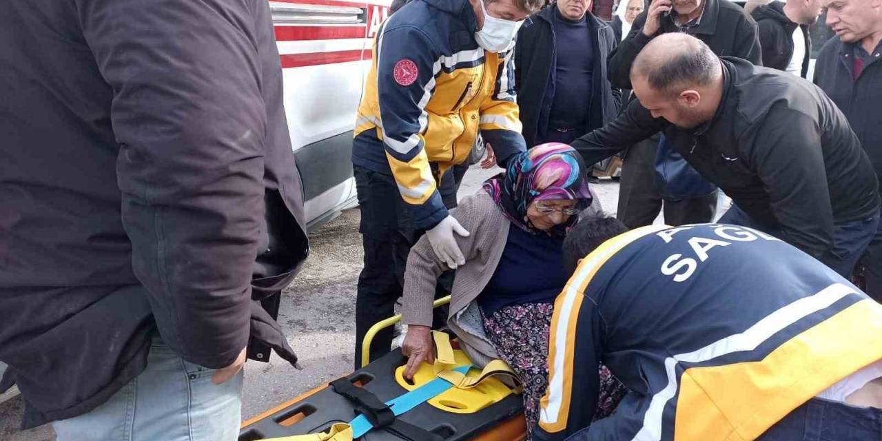 Otomobil Çarpıp Kaçtı, Yaşlı Kadın Yaralandı