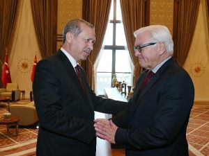 Almanya Dışişleri Bakanı Steinmeier Cumhurbaşkanlığı Külliyesi’nde