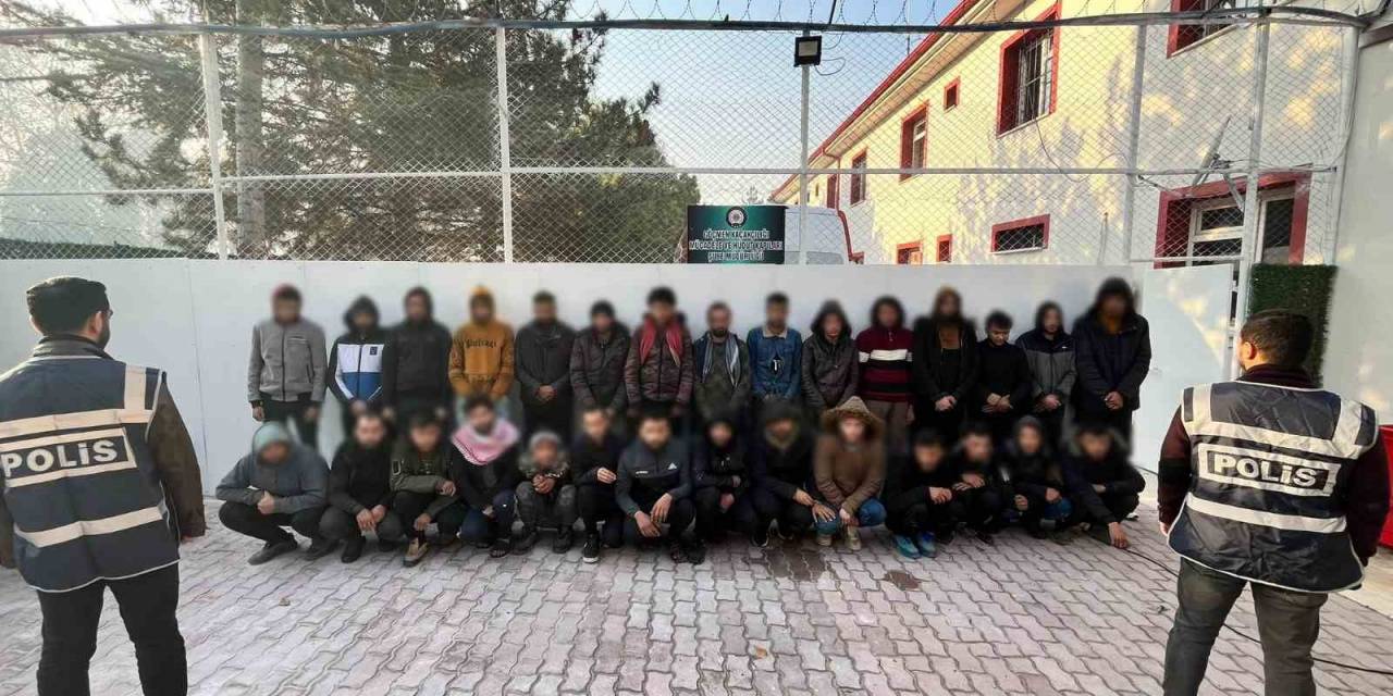 Konya’da 35 Düzensiz Göçmen Yakalandı