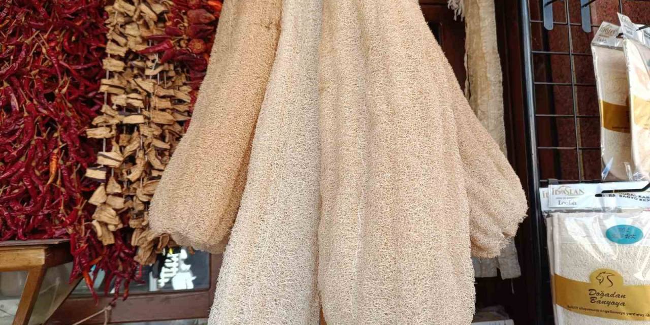 Mutfaklarda Bulaşık Süngeri Yerine Kabak Lifi Kullanımı Yaygınlaşıyor