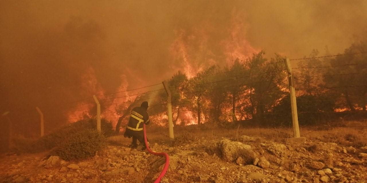 Büyükşehir İtfaiyesi’nden 2023’te 10 Bin 225 Olaya Müdahale