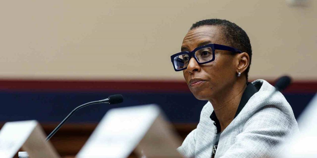 Harvard Rektörü Gay, “İsrail” Baskısının Ardından İstifa Etti