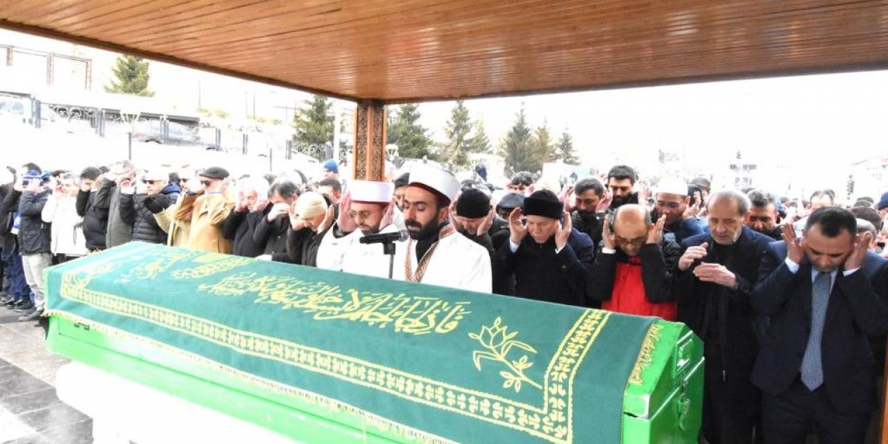 Çizmeli Ailesinin Acı Günü