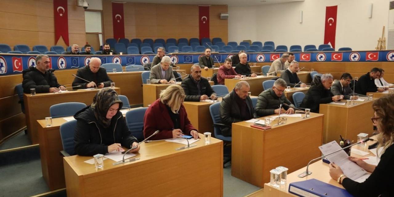 Düzce Belediyesi Denetim Komisyonu Üyeleri Belirlendi