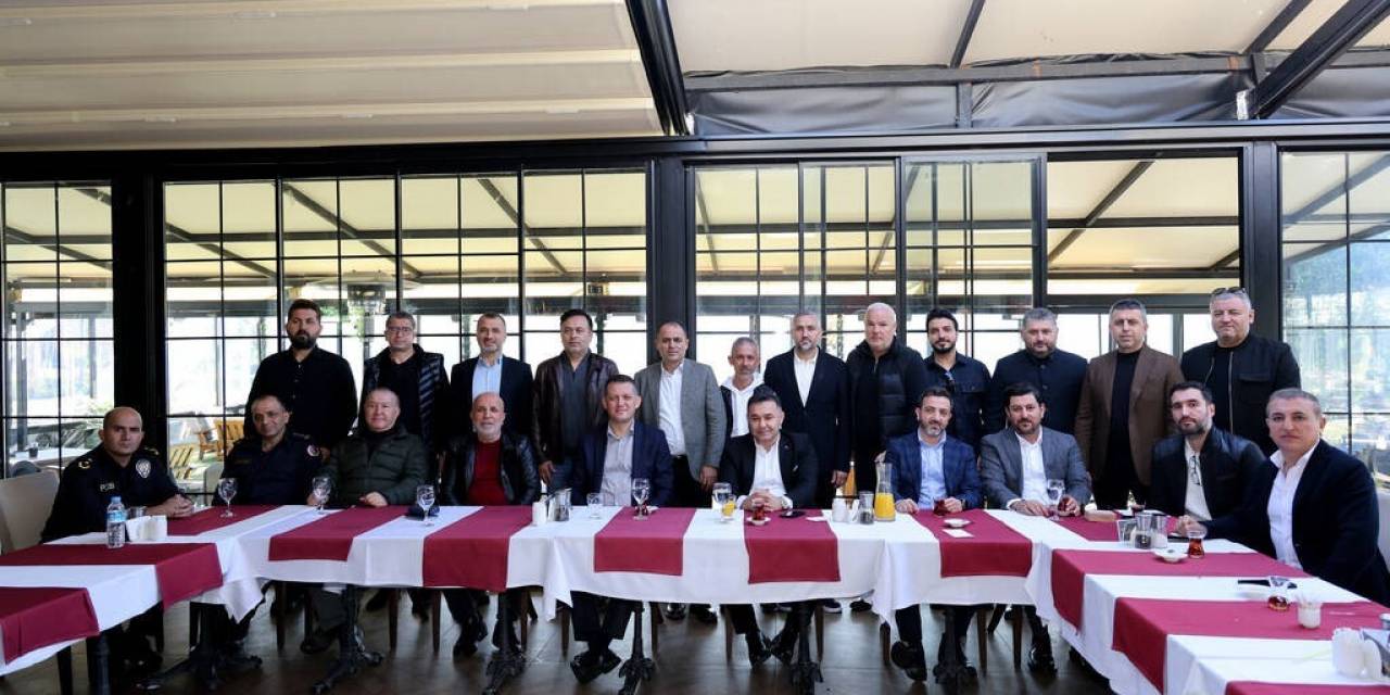Alanyasporlu Futbolcular, Alanya Protokolü Ve Kulüp Yöneticileriyle Kahvaltıda Buluştu