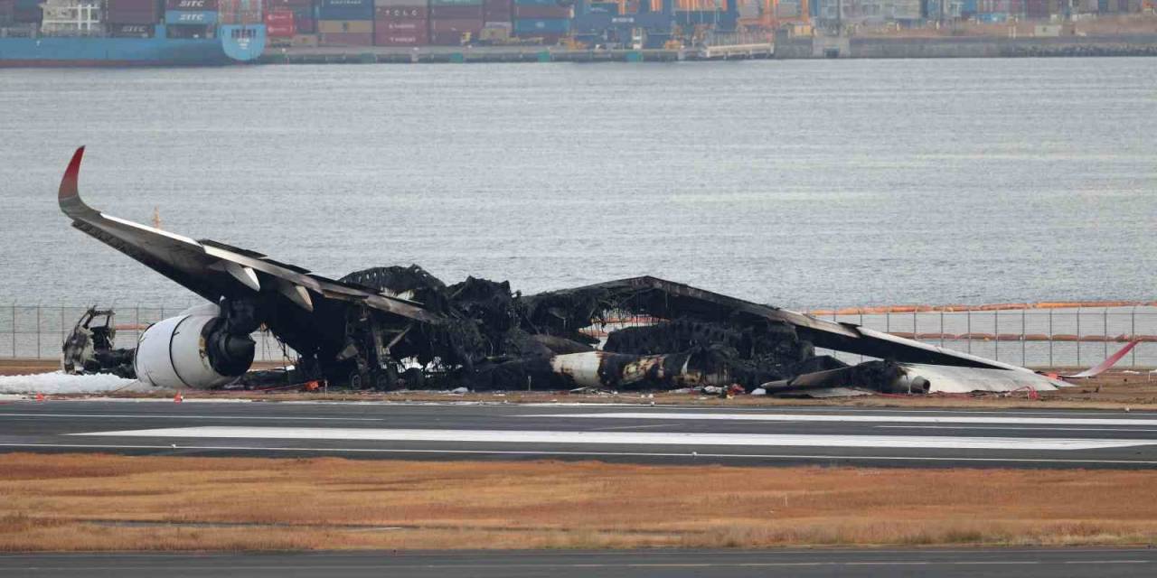 Japonya’daki Uçak Kazasında Profesyonel Müdahale Sayesinde Tahliye 18 Dakikada Tamamlandı