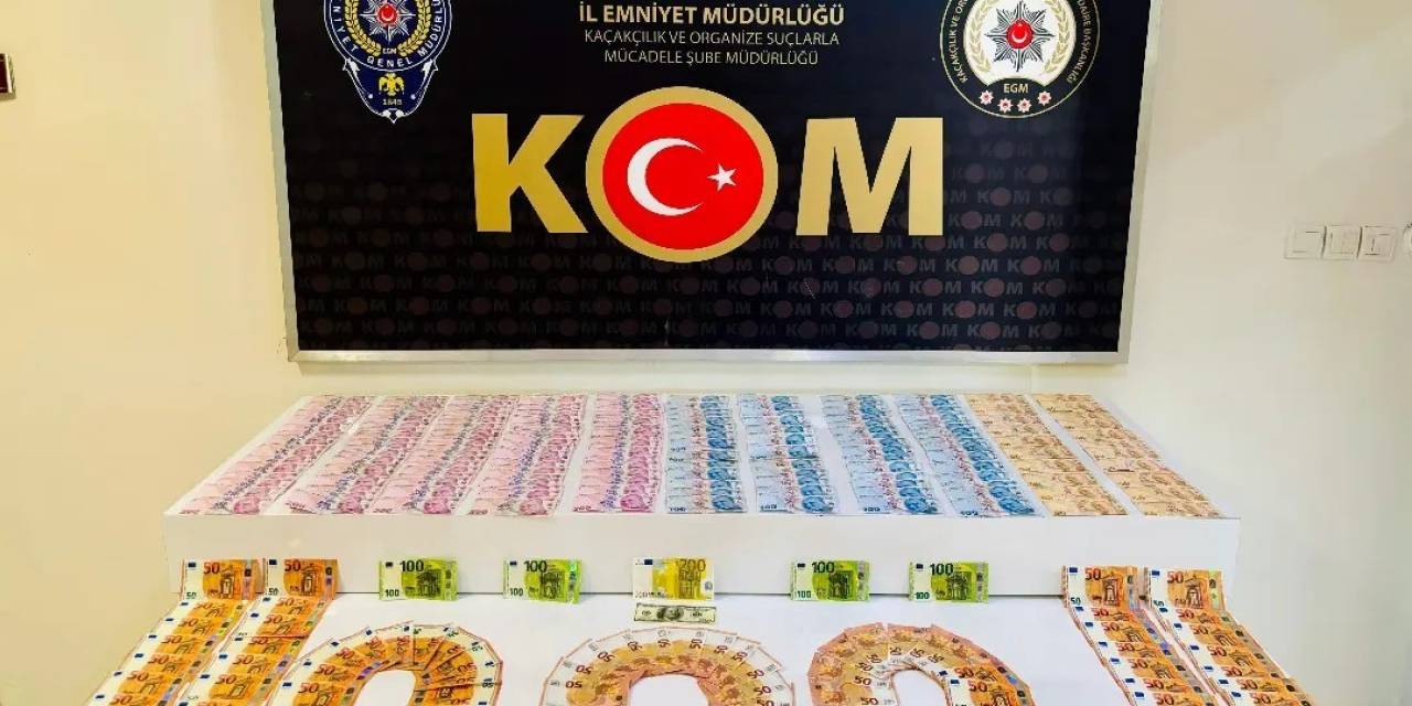 Sahte Paraları Akaryakıt İstasyonlarına Veren Şüpheliler Yakalandı