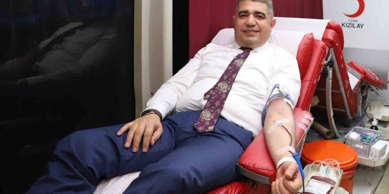 Vali Aslan Kan Bağışında Bulundu