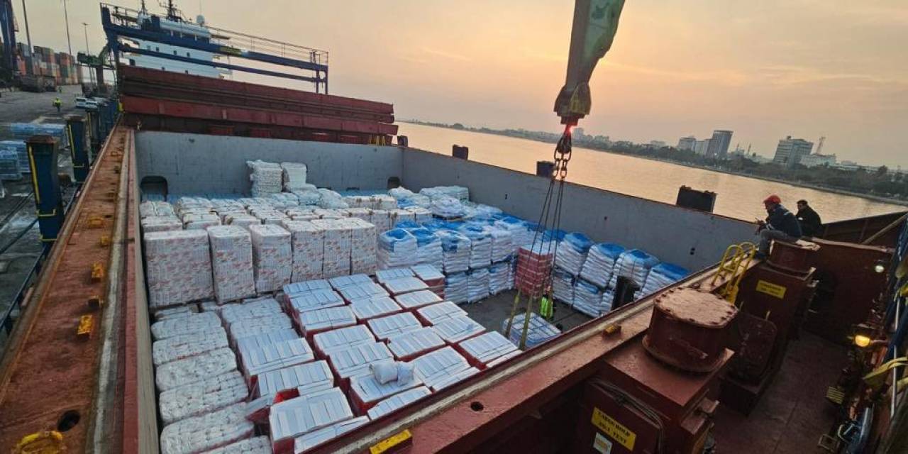 Gazze İçin İnsani Yardım Malzemesi Taşıyan 4. Gemi Mersin Limanı’ndan Yola Çıktı