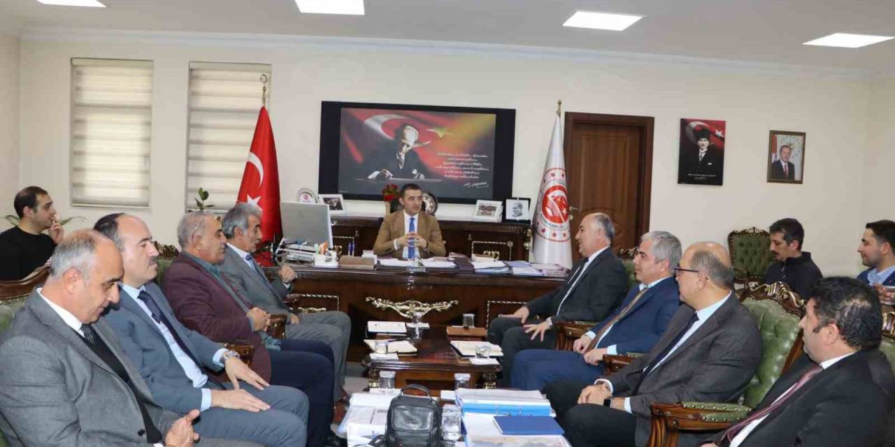 Öğrencilerin Kötü Alışkanlıklardan Uzak Durması İçin Çalışmalar Değerlendirildi