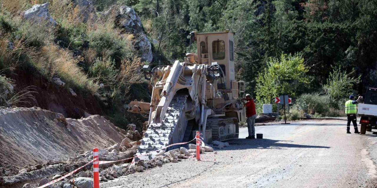 Bozburun İçme Suyu Hattının 6,5 Kilometresi Tamamlandı