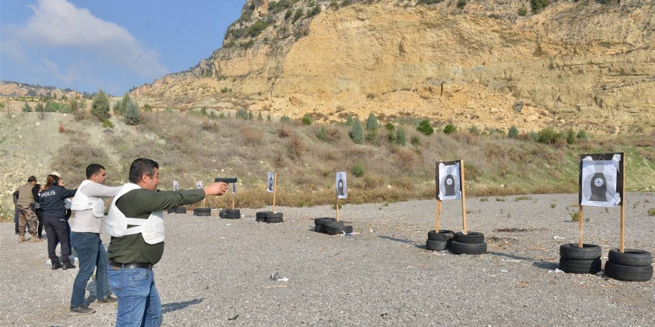 Mersin’de Orman Muhafaza Personeline Silahlı Eğitim Verildi