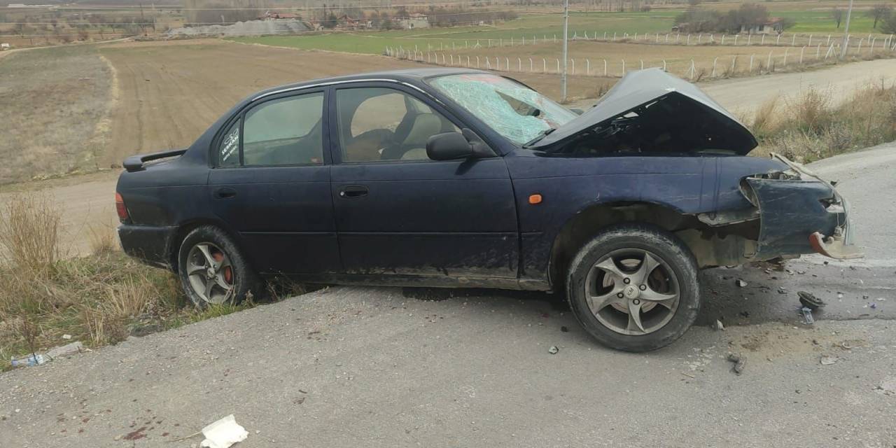 Otomobil İle Tanker Çarpıştı: 10 Aylık Bebek Hayatını Kaybetti