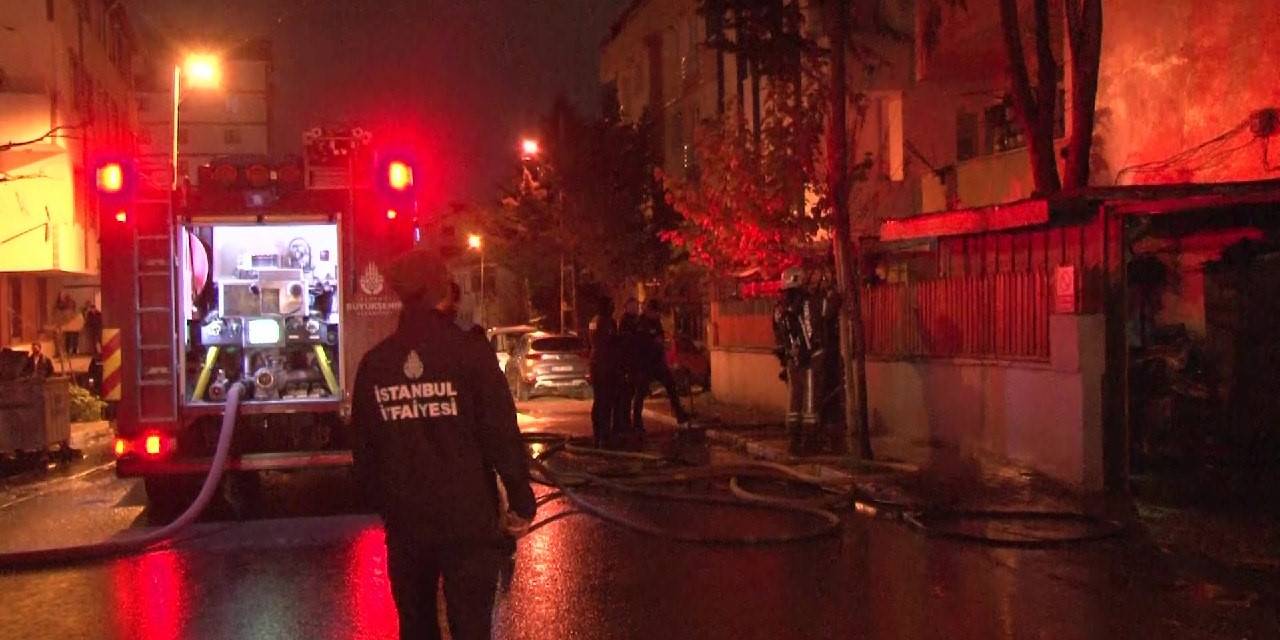 Pendik’te Doğal Gaz Borusu Patladı, Çıkan Alevler Nedeniyle İki Katlı Bina Tahliye Edildi
