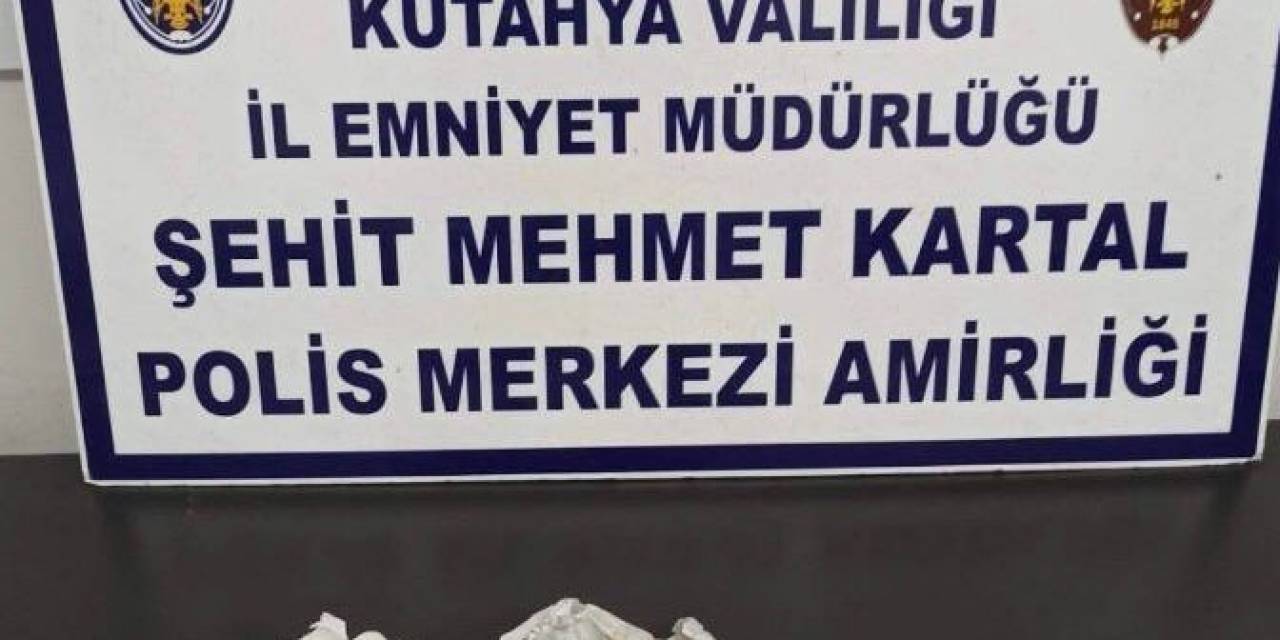 Kütahya’da Bekçiler 2 Şahsın Üzerinde Uyuşturucu Ele Geçirdi