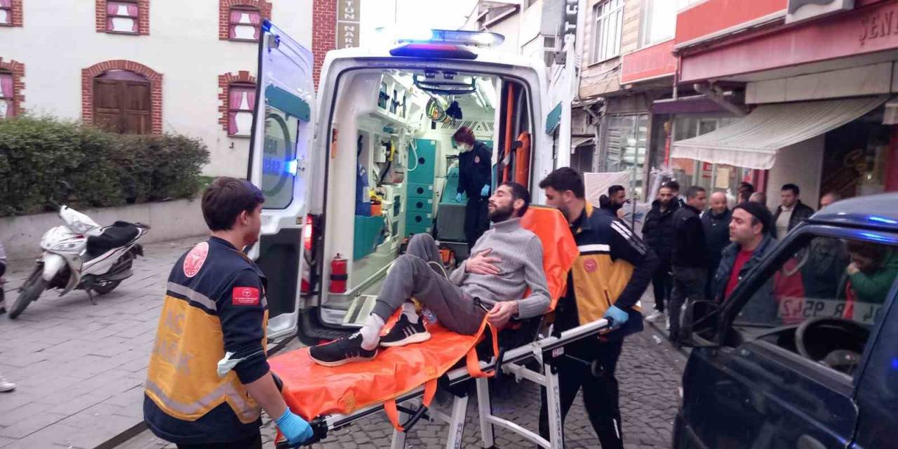 Çorlu’da Kanlı Kavga: Ağabeyini Sokak Ortasında 6 Yerinden Bıçakladı