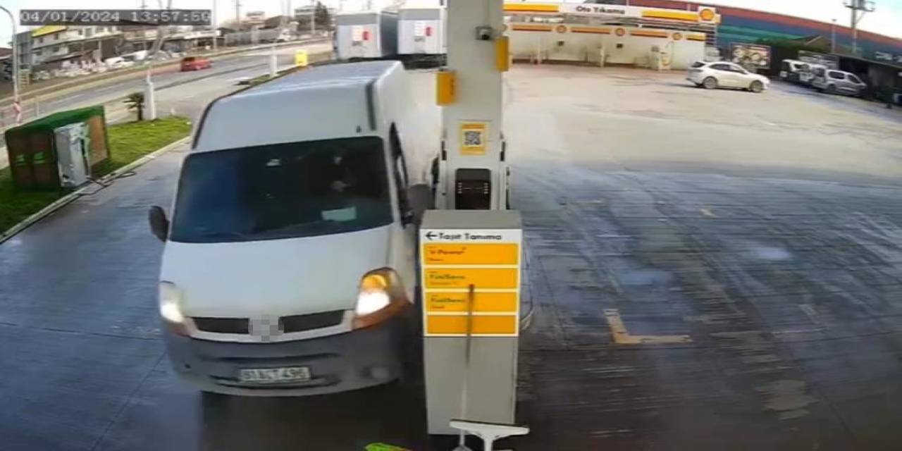 Faciadan Dönüldü: Minibüs Akaryakıt Pompalarını Teğet Geçti
