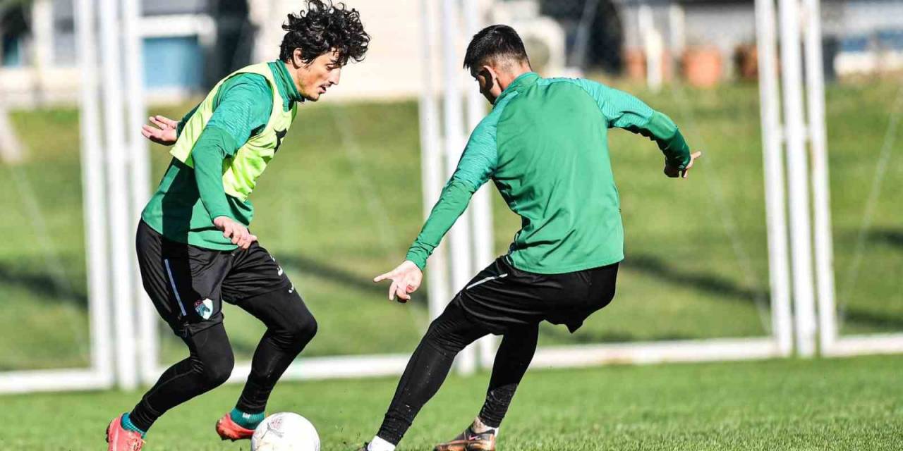 Bursaspor’da Hazırlıklar Sürüyor