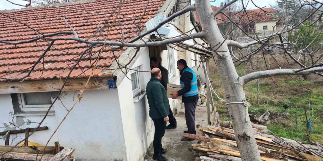 Dumlupınar Müftülüğünden İhtiyaç Sahiplerine Gıda Yardımı