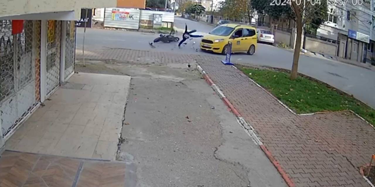 Antalya’da Yürekleri Ağza Getiren Kaza Anı Kamerada