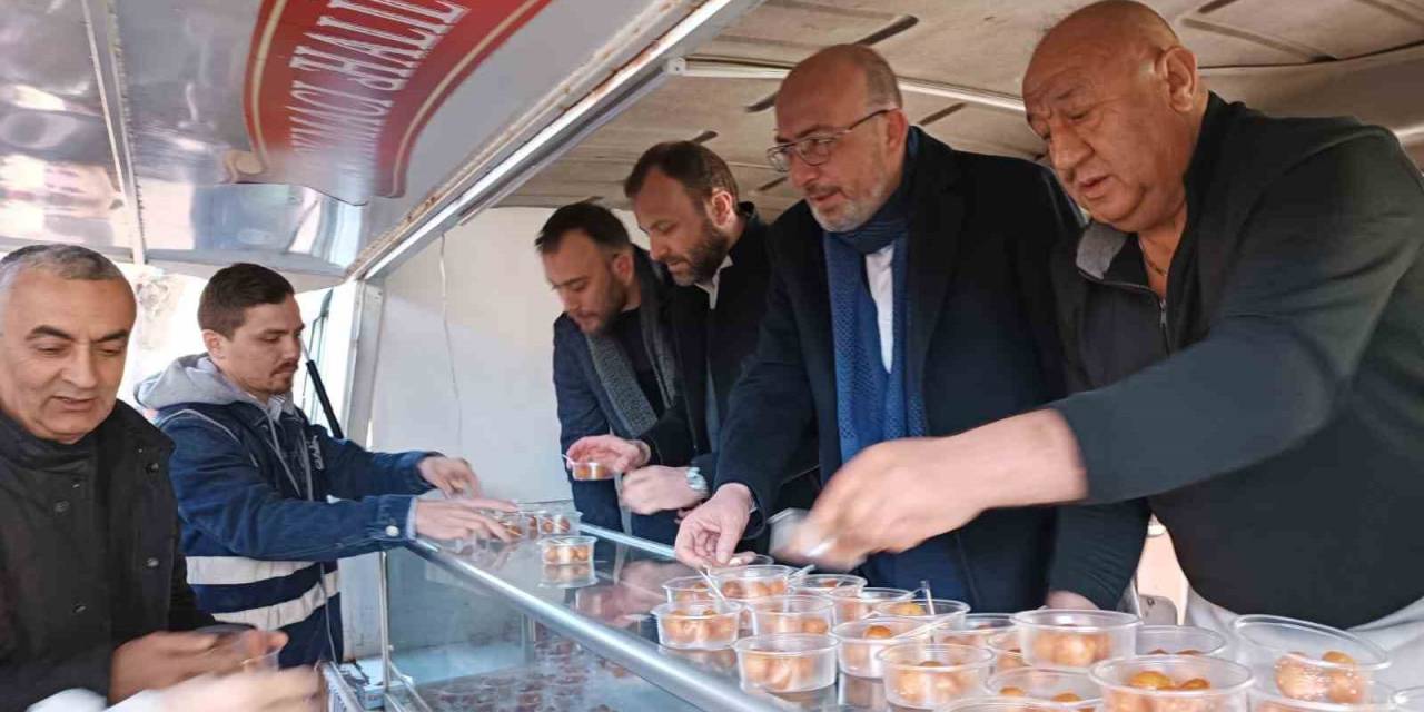 Ak Parti Kütahya İl Gençlik Kolları Başkanlığı, Hüseyin Murat Uysal İçin Lokma Hayrı Yaptı