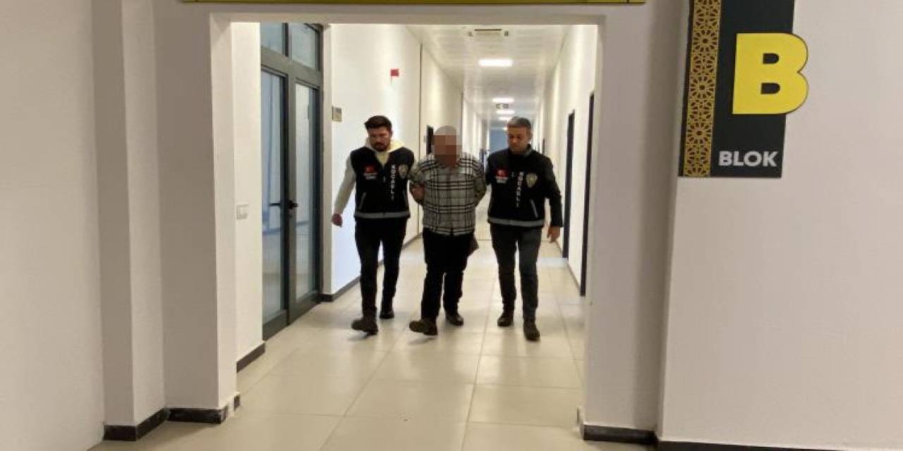 Boşandığı Eşini Öldüren Zanlı Adliyeye Sevk Edildi
