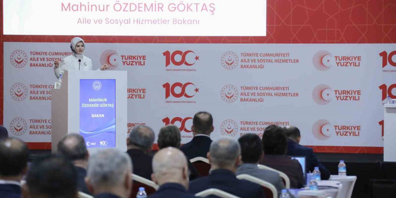 Bakan Göktaş: “Masa Başında Olan İl Müdürleri Değil Sahada Olan İl Müdürleri İstiyorum”