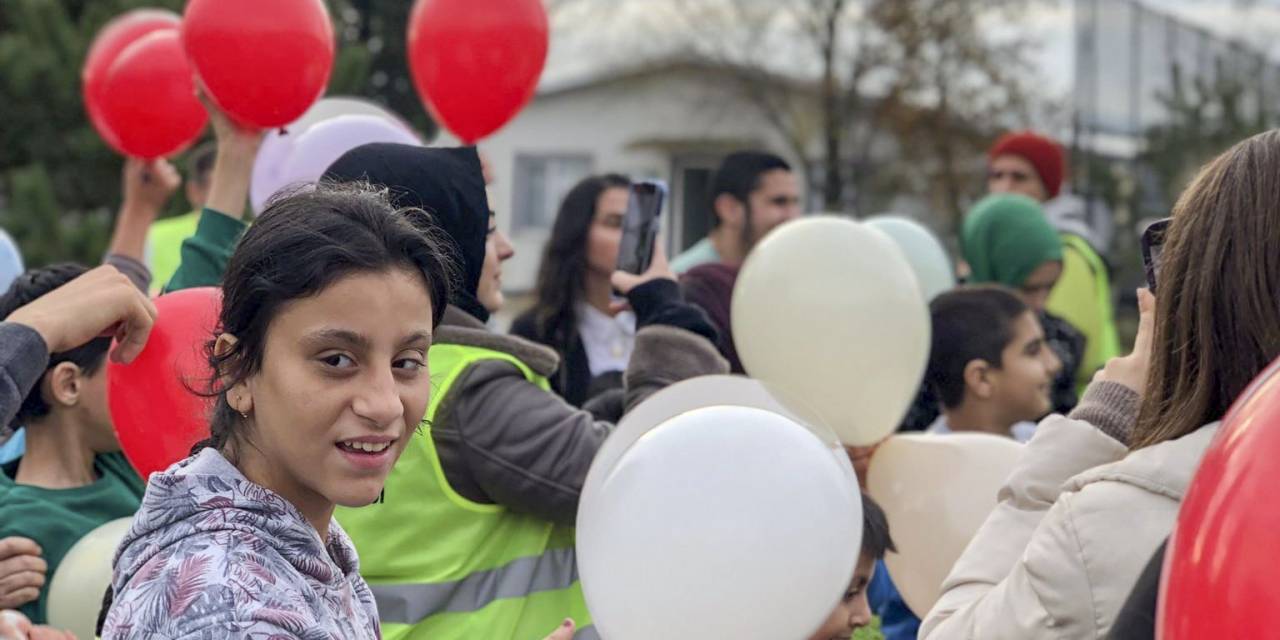 Subü Hendek Myo Okullarla Faaliyetlerini Sürdürüyor