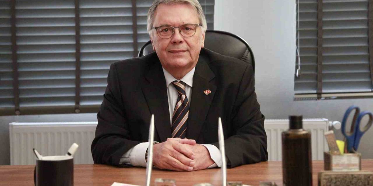 Bursaspor Başkan Adayı Raşit Barışıcı: "İmzalarımız Tamam Hiçbir Yönetim İle Birlikte Hareket Etmiyoruz"