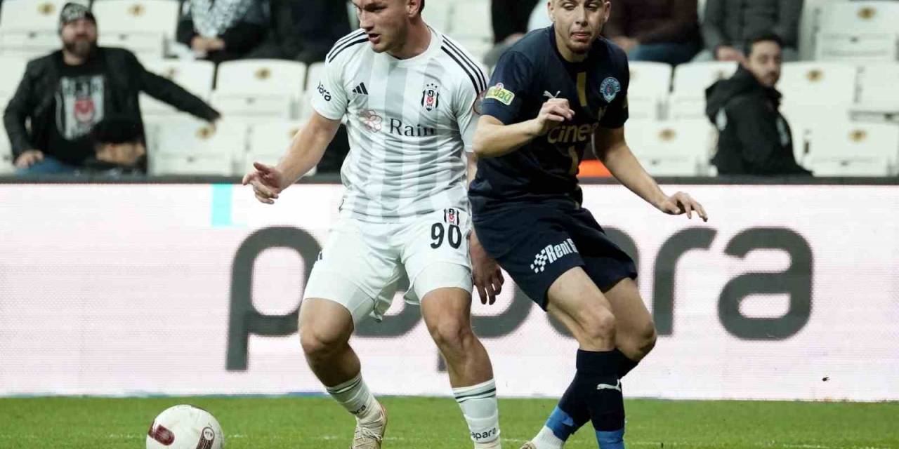 Trendyol Süper Lig: Beşiktaş: 1 - Kasımpaşa: 1 (İlk Yarı)