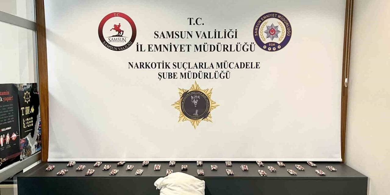 Yastık İçerisinden Uyuşturucu Çıktı: 5 Gözaltı