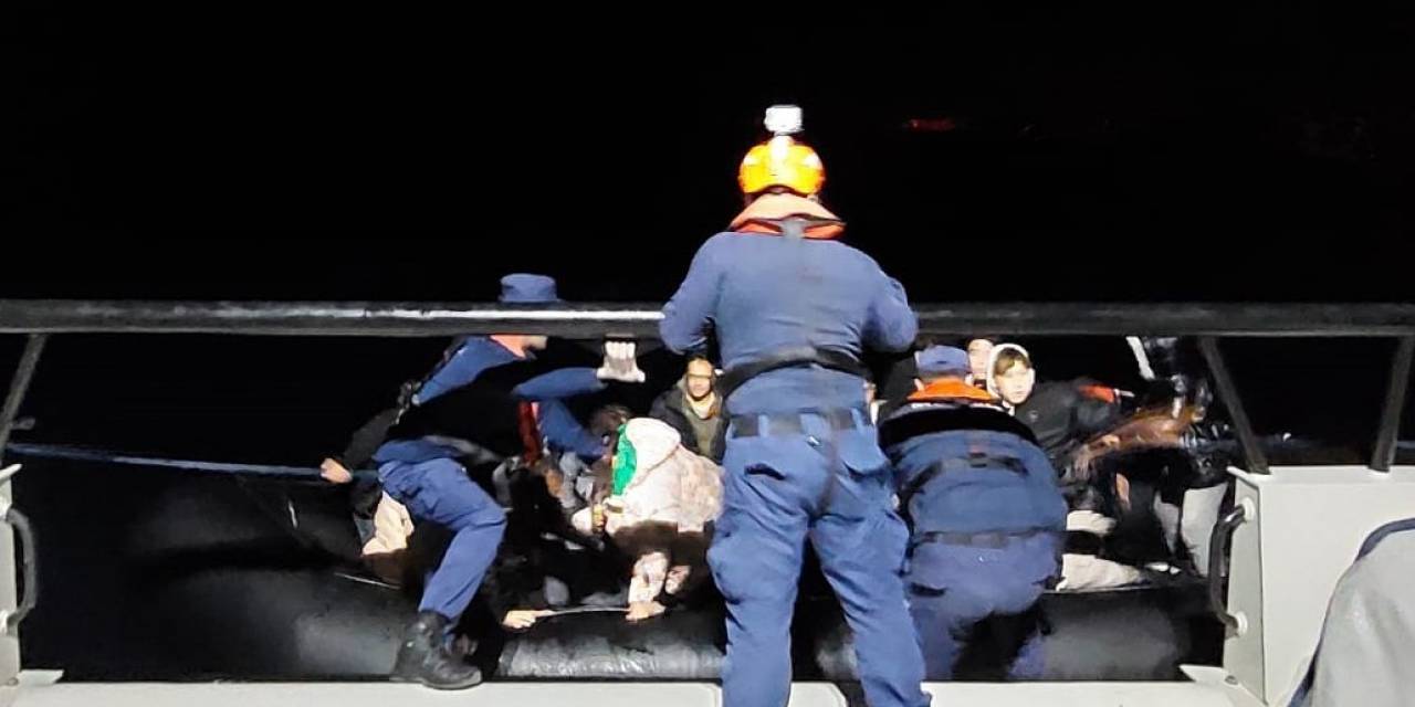 Yunan Unsurlarının Geri İttiği 47 Göçmen Kurtarıldı
