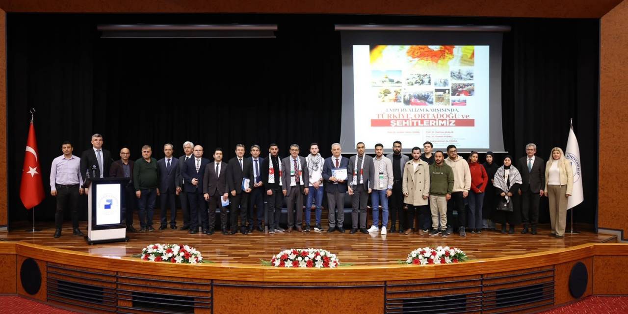 Paü’de ‘Emperyalizm Karşısında Türkiye, Ortadoğu Ve Şehitlerimiz’ Konulu Panel Gerçekleştirildi