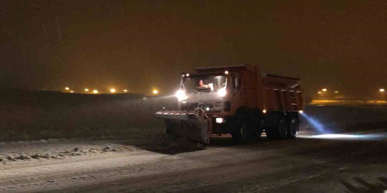 Van’da 492 Yerleşim Yerinin Yolu Ulaşıma Kapandı