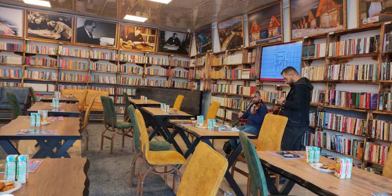 Ardahan’da Kitap Kafe Hizmete Girdi