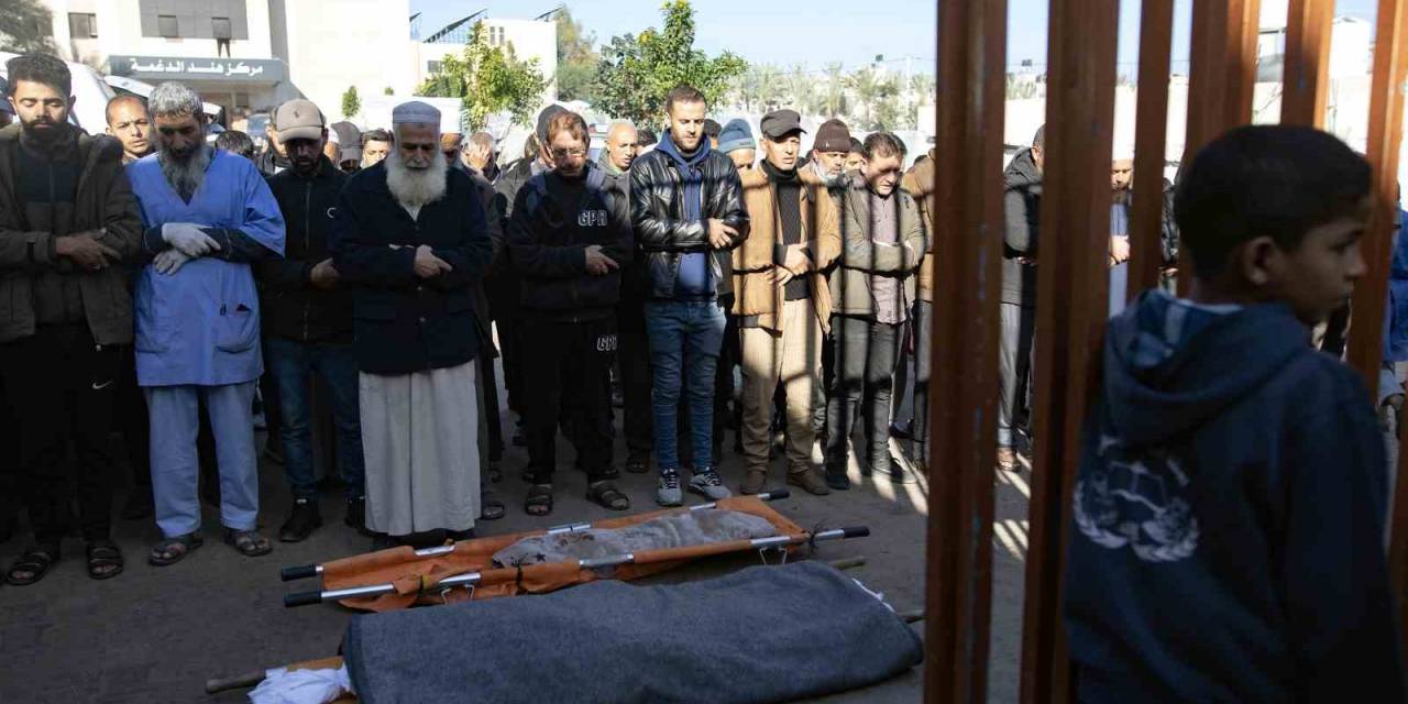 Gazze’de Can Kaybı 22 Bin 722’ye Yükseldi